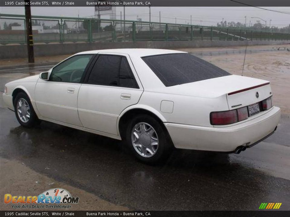 1995 Cadillac Seville STS White / Shale Photo #5