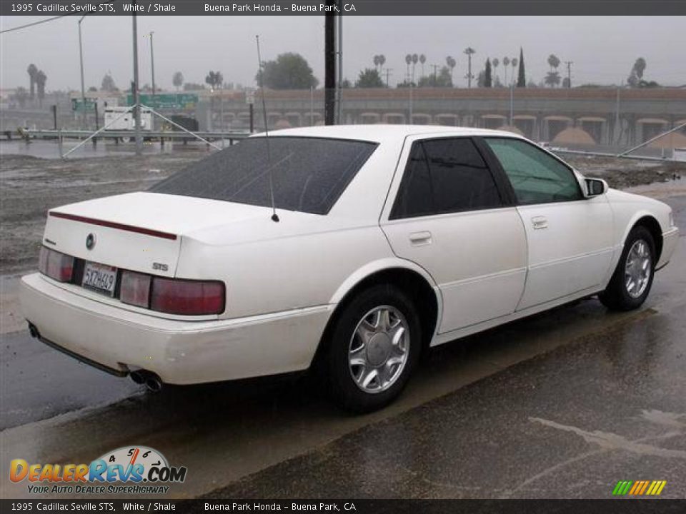 1995 Cadillac Seville STS White / Shale Photo #7