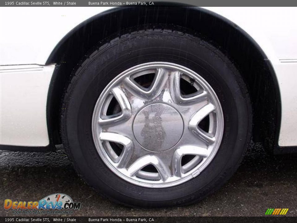 1995 Cadillac Seville STS White / Shale Photo #9