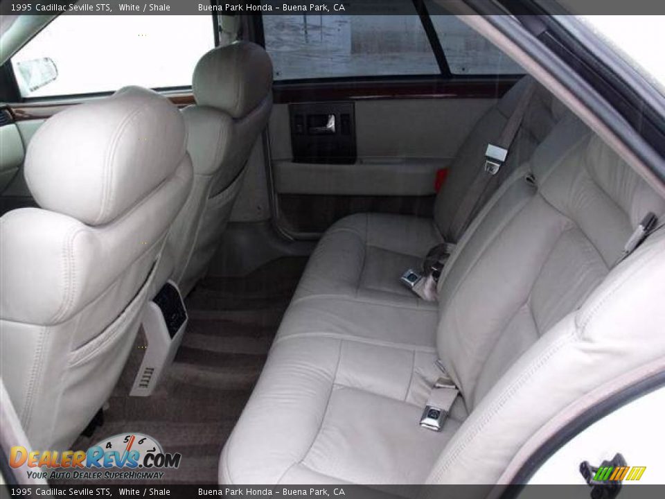 1995 Cadillac Seville STS White / Shale Photo #16