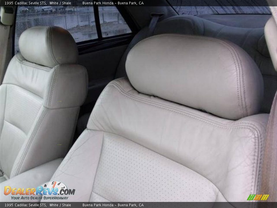 1995 Cadillac Seville STS White / Shale Photo #21