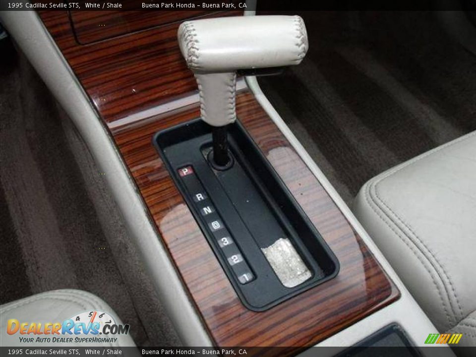 1995 Cadillac Seville STS Shifter Photo #24