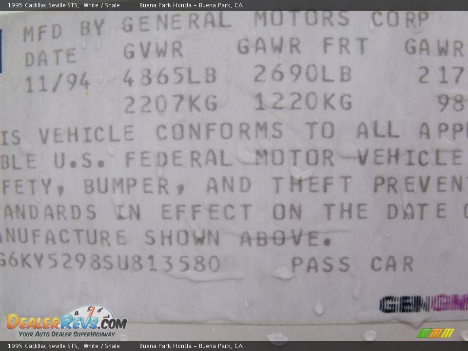 1995 Cadillac Seville STS White / Shale Photo #33