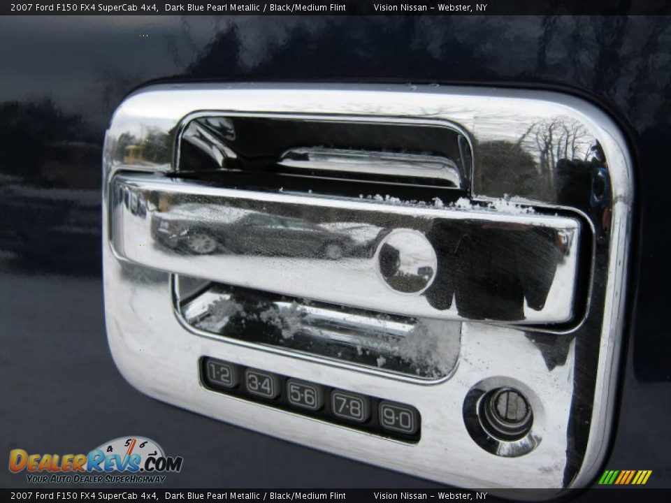 2007 Ford F150 FX4 SuperCab 4x4 Dark Blue Pearl Metallic / Black/Medium Flint Photo #18