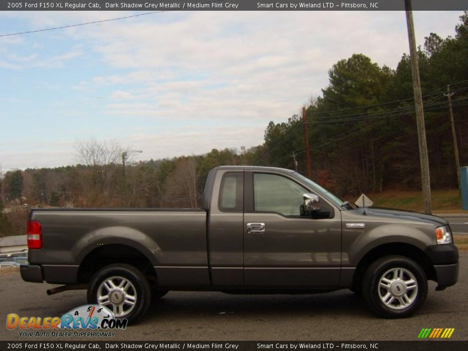2005 Ford F150 XL Regular Cab Dark Shadow Grey Metallic / Medium Flint Grey Photo #3
