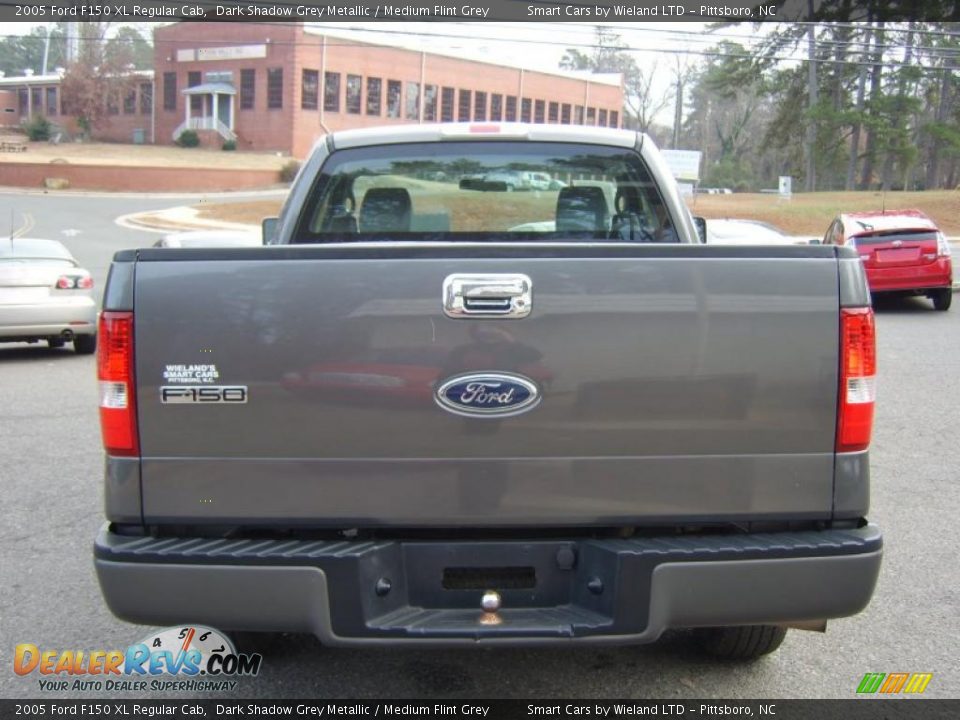 2005 Ford F150 XL Regular Cab Dark Shadow Grey Metallic / Medium Flint Grey Photo #5