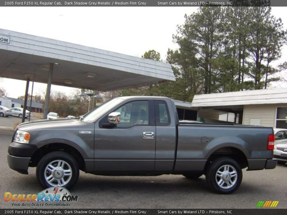 2005 Ford F150 XL Regular Cab Dark Shadow Grey Metallic / Medium Flint Grey Photo #8