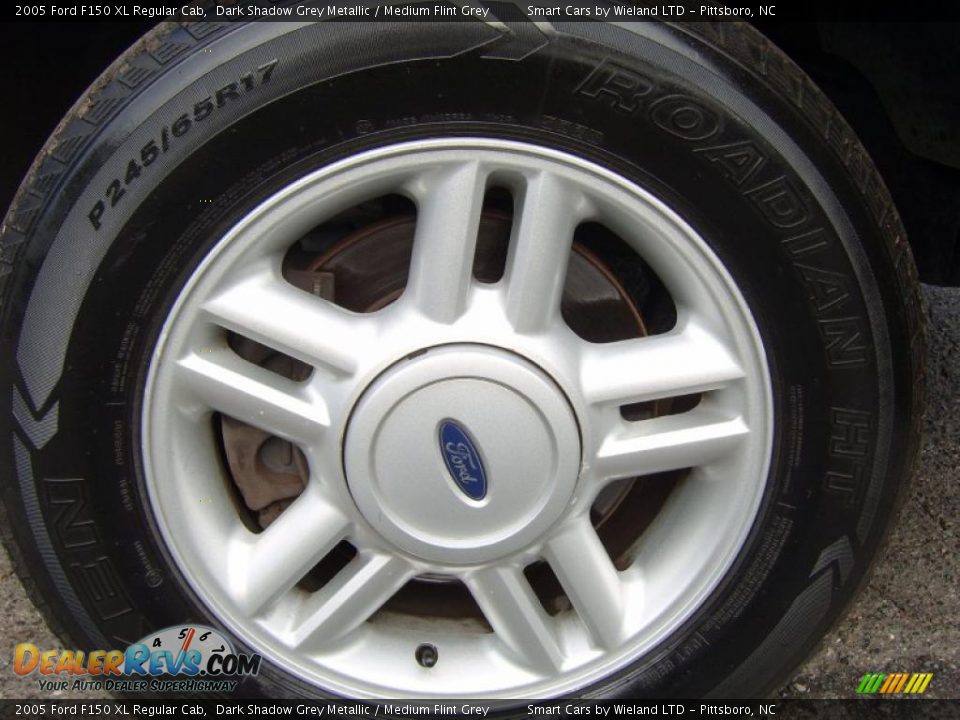 2005 Ford F150 XL Regular Cab Wheel Photo #18