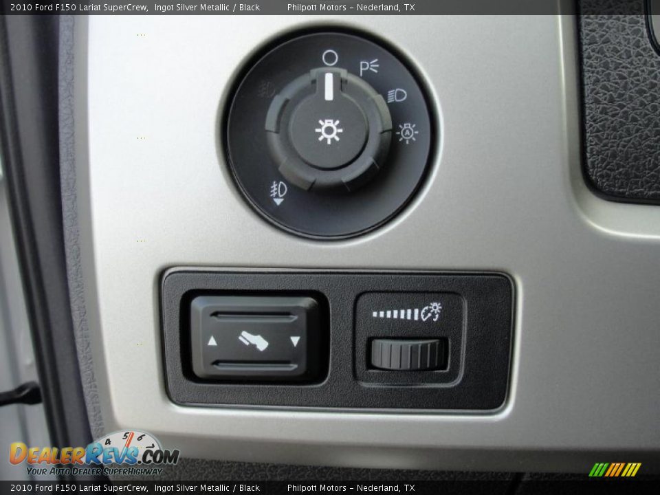 2010 Ford F150 Lariat SuperCrew Ingot Silver Metallic / Black Photo #32
