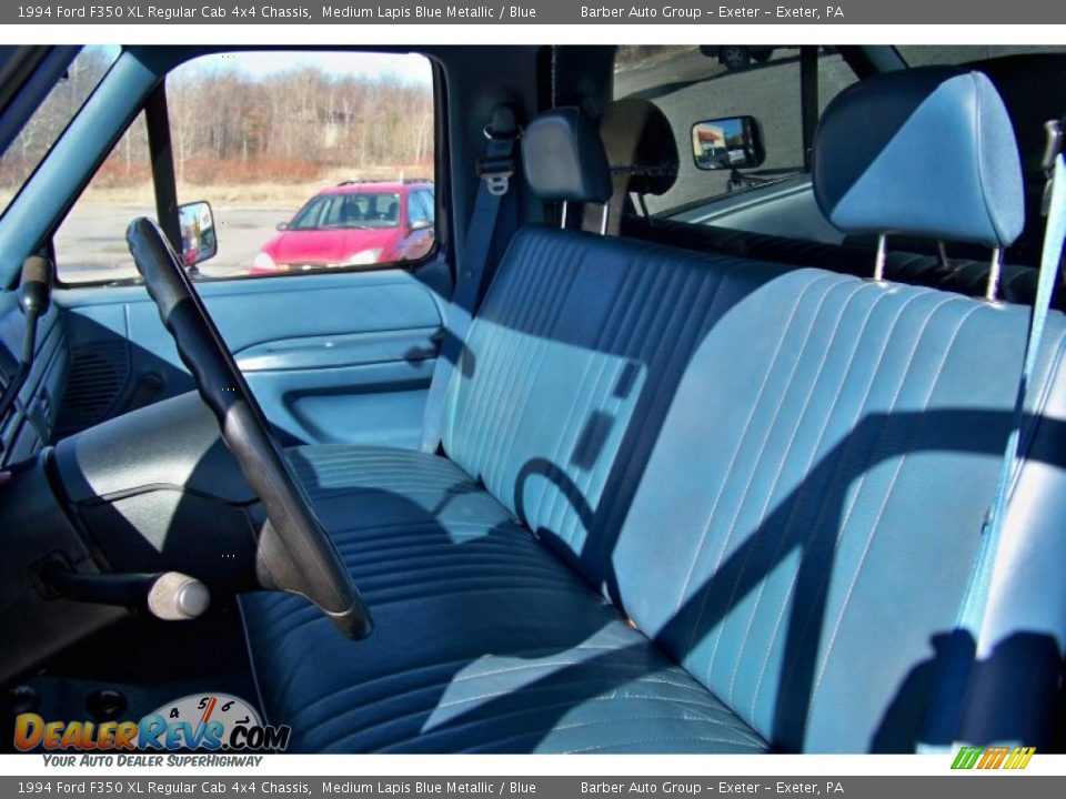 1994 Ford F350 XL Regular Cab 4x4 Chassis Medium Lapis Blue Metallic / Blue Photo #24