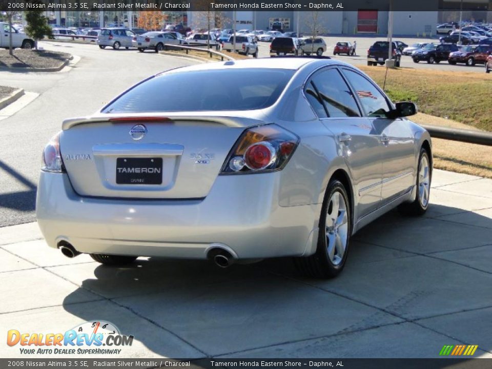 2008 Nissan Altima 3.5 SE Radiant Silver Metallic / Charcoal Photo #5