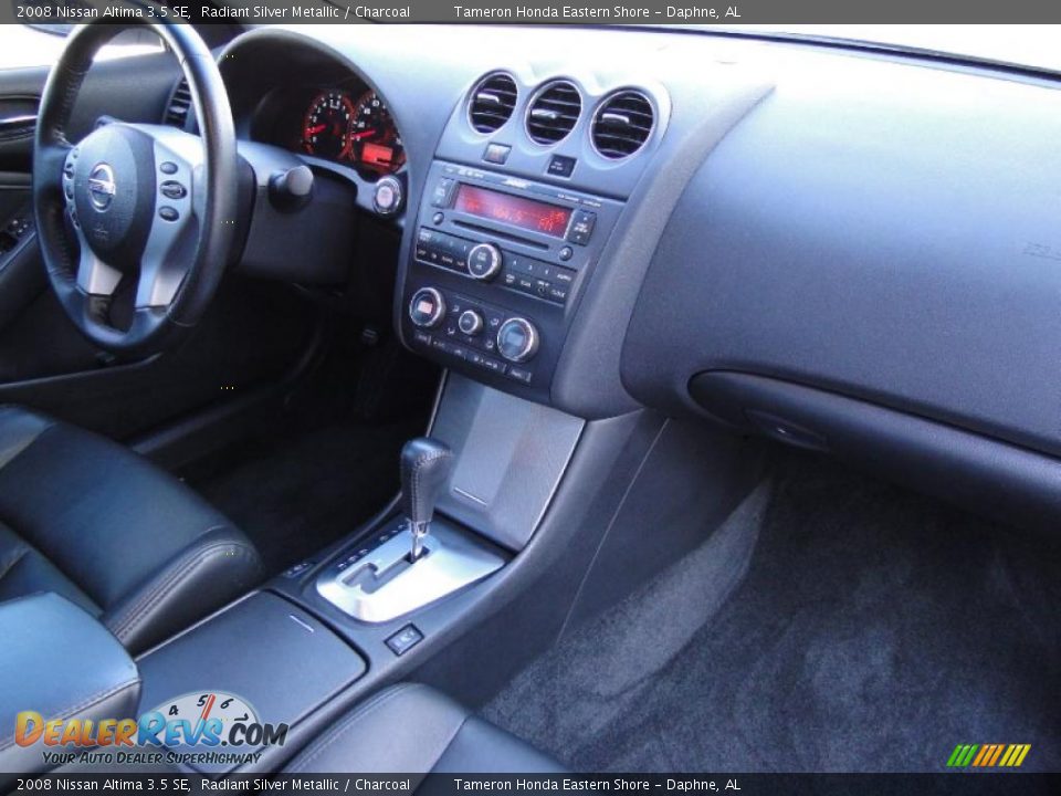2008 Nissan Altima 3.5 SE Radiant Silver Metallic / Charcoal Photo #23