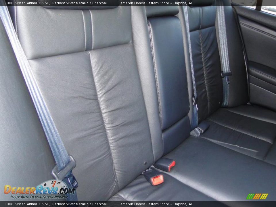 2008 Nissan Altima 3.5 SE Radiant Silver Metallic / Charcoal Photo #29