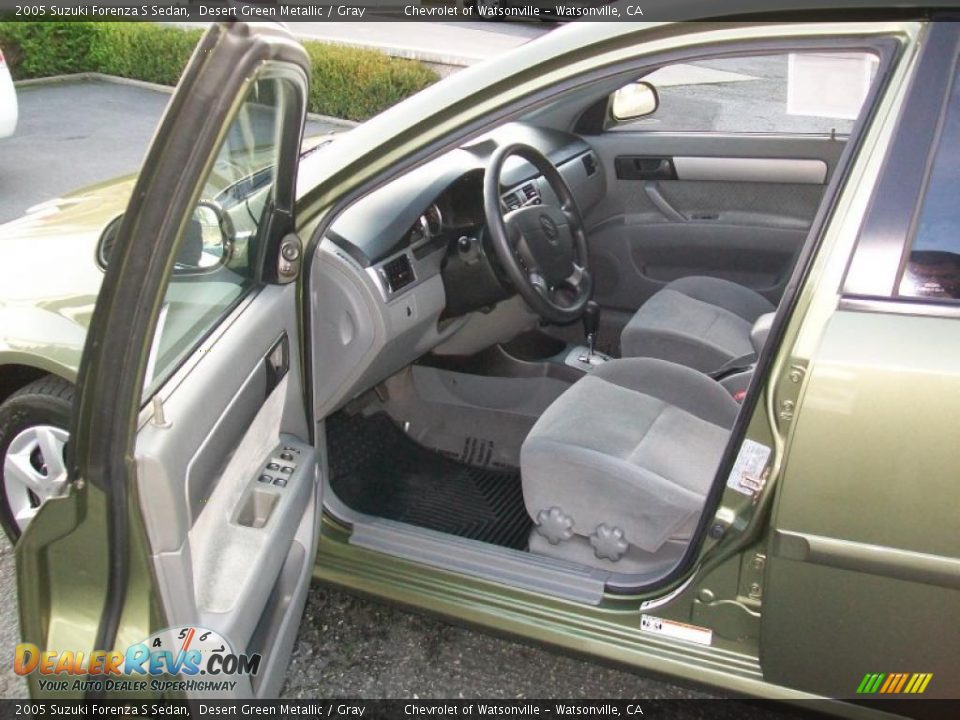 2005 Suzuki Forenza S Sedan Desert Green Metallic / Gray Photo #12