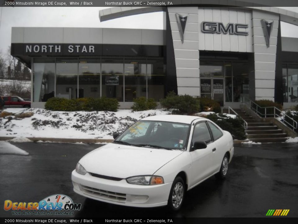 2000 Mitsubishi Mirage DE Coupe White / Black Photo #1