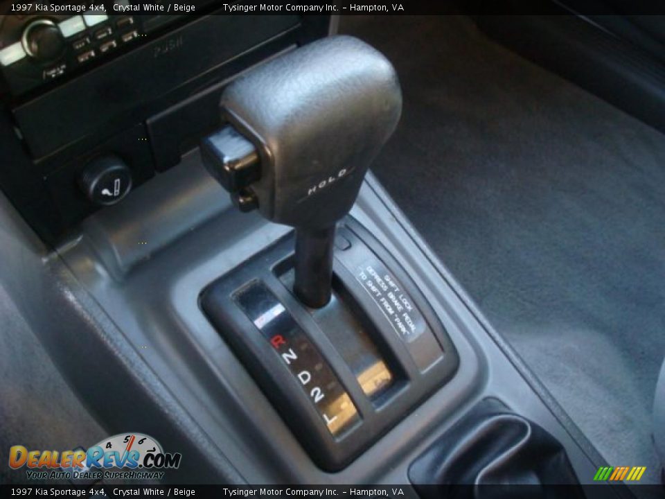 1997 Kia Sportage 4x4 Shifter Photo #14