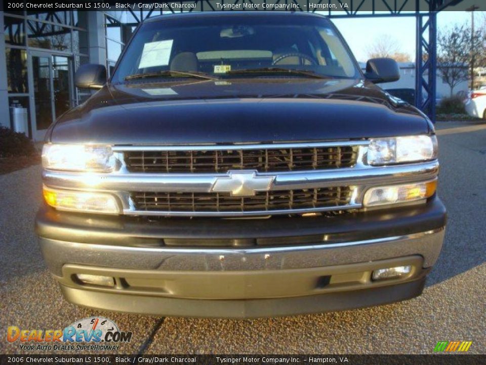 2006 Chevrolet Suburban LS 1500 Black / Gray/Dark Charcoal Photo #8