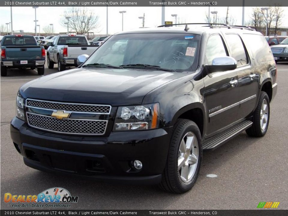 Front 3/4 View of 2010 Chevrolet Suburban LTZ 4x4 Photo #7