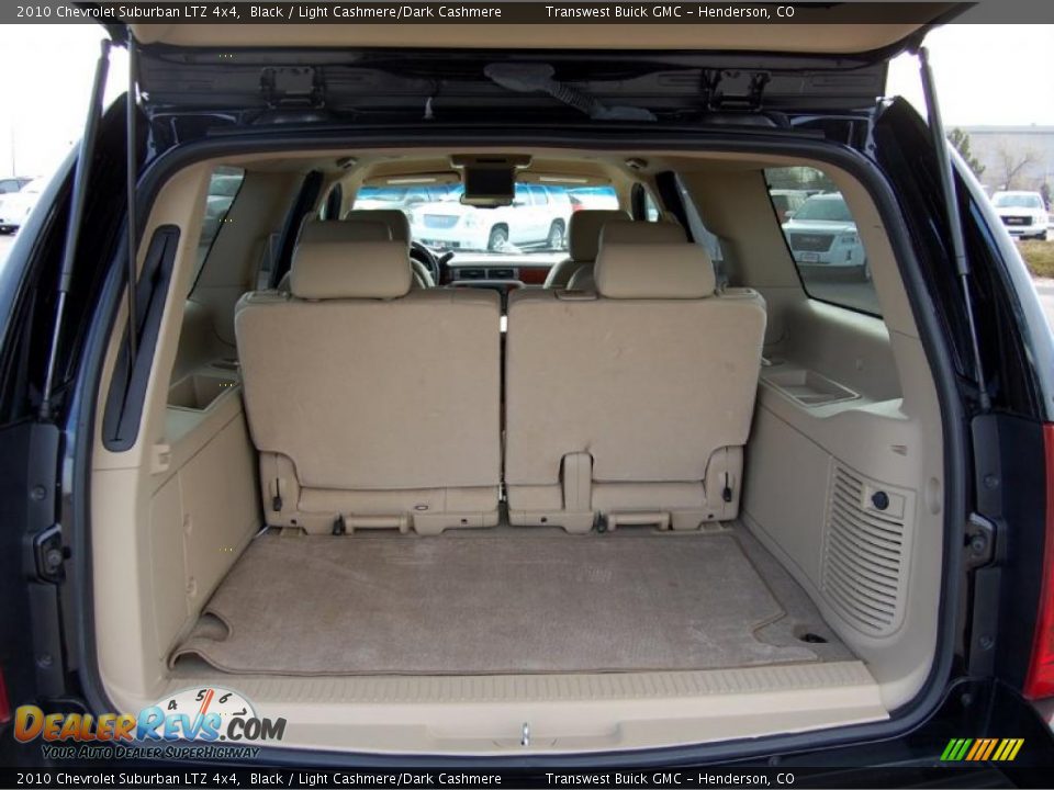 2010 Chevrolet Suburban LTZ 4x4 Trunk Photo #15