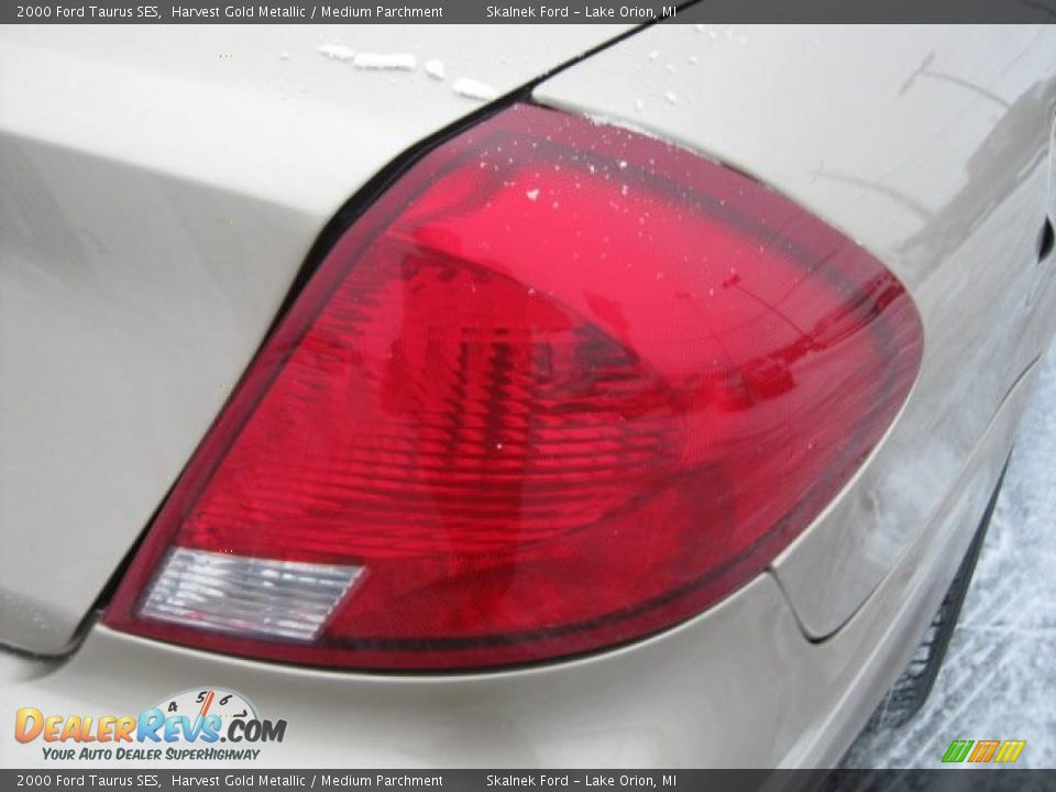 2000 Ford Taurus SES Harvest Gold Metallic / Medium Parchment Photo #17