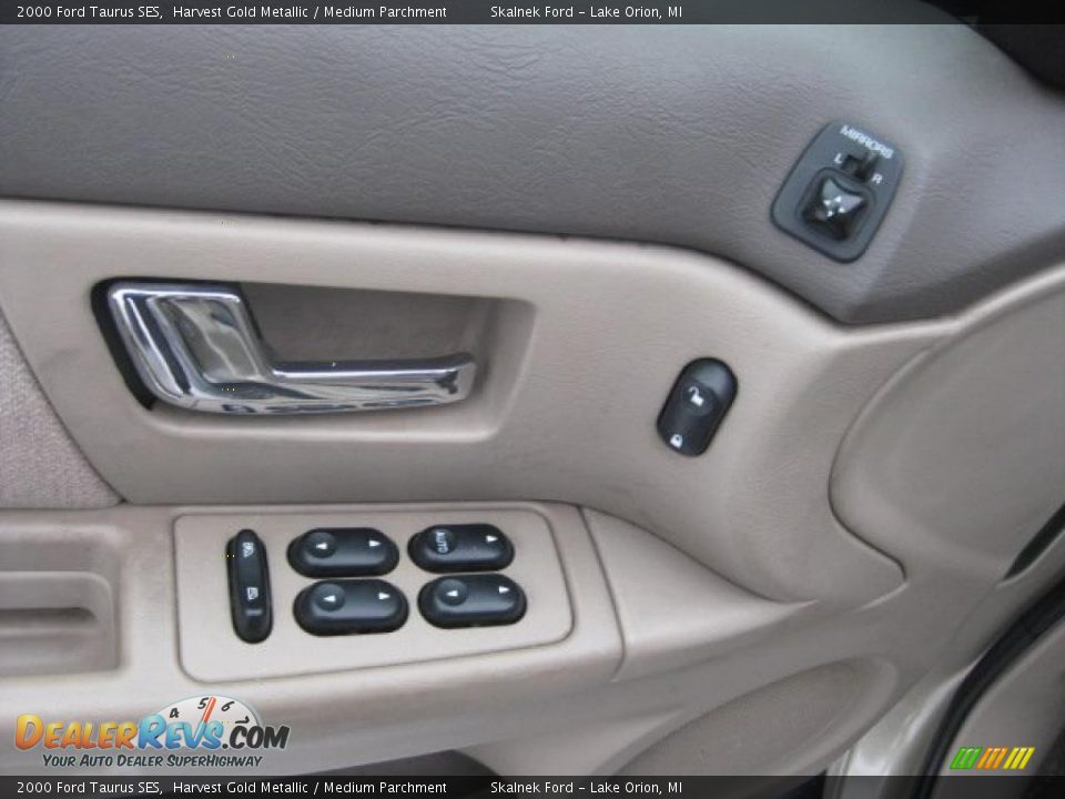 2000 Ford Taurus SES Harvest Gold Metallic / Medium Parchment Photo #22