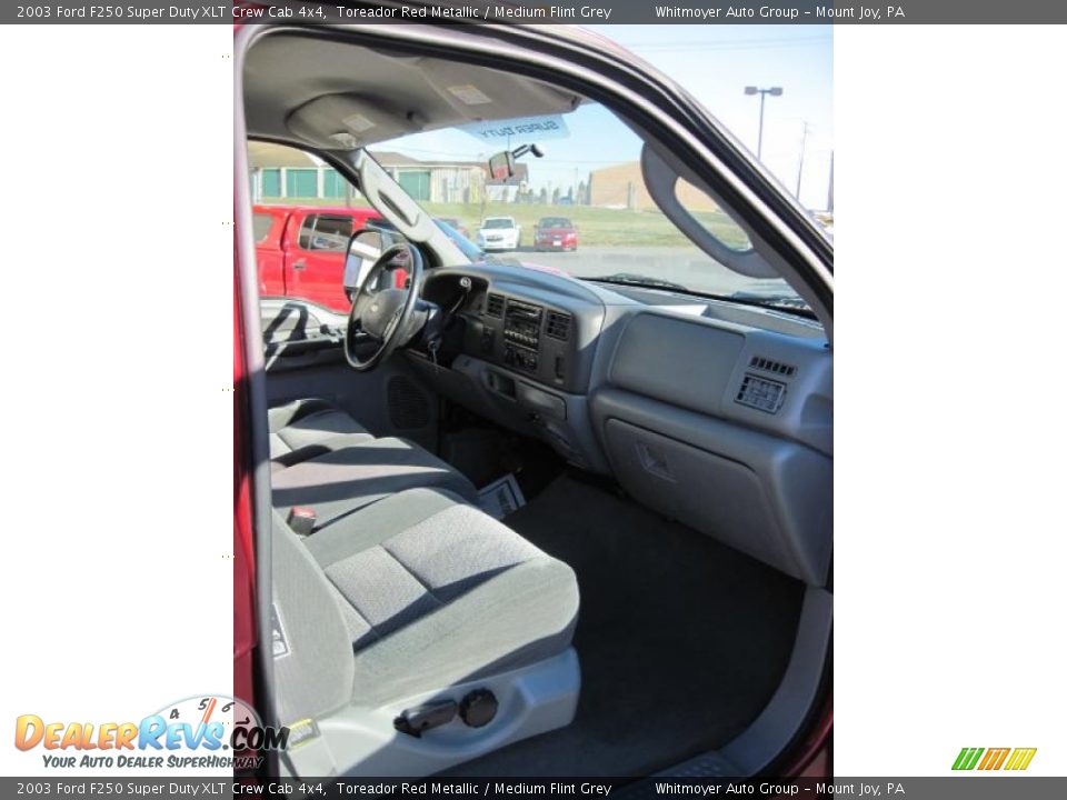 2003 Ford F250 Super Duty XLT Crew Cab 4x4 Toreador Red Metallic / Medium Flint Grey Photo #5