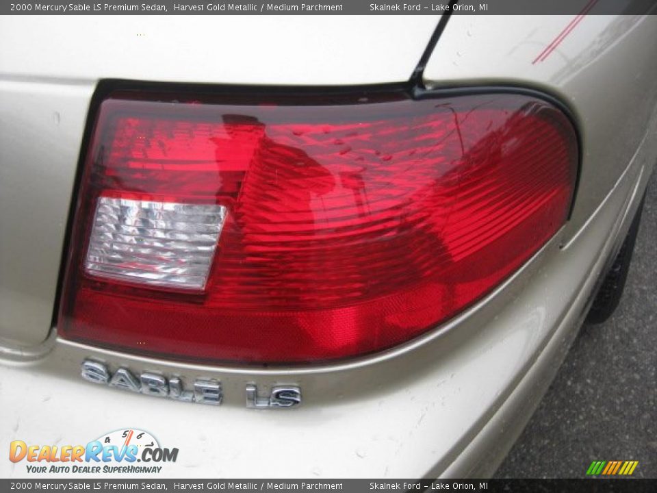 2000 Mercury Sable LS Premium Sedan Harvest Gold Metallic / Medium Parchment Photo #18