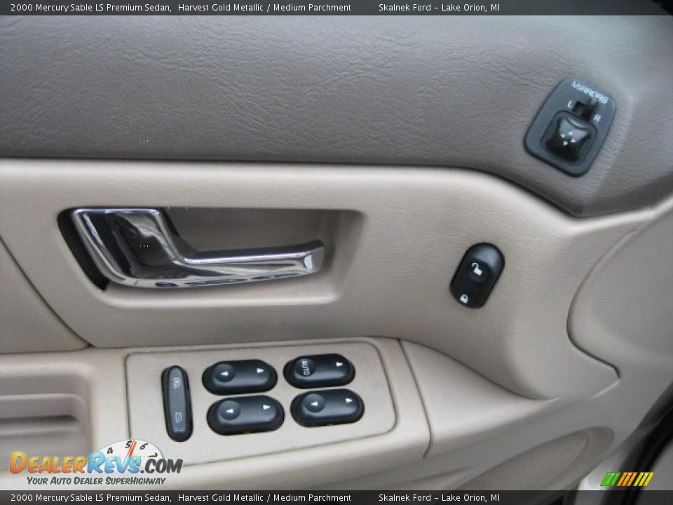 Controls of 2000 Mercury Sable LS Premium Sedan Photo #22