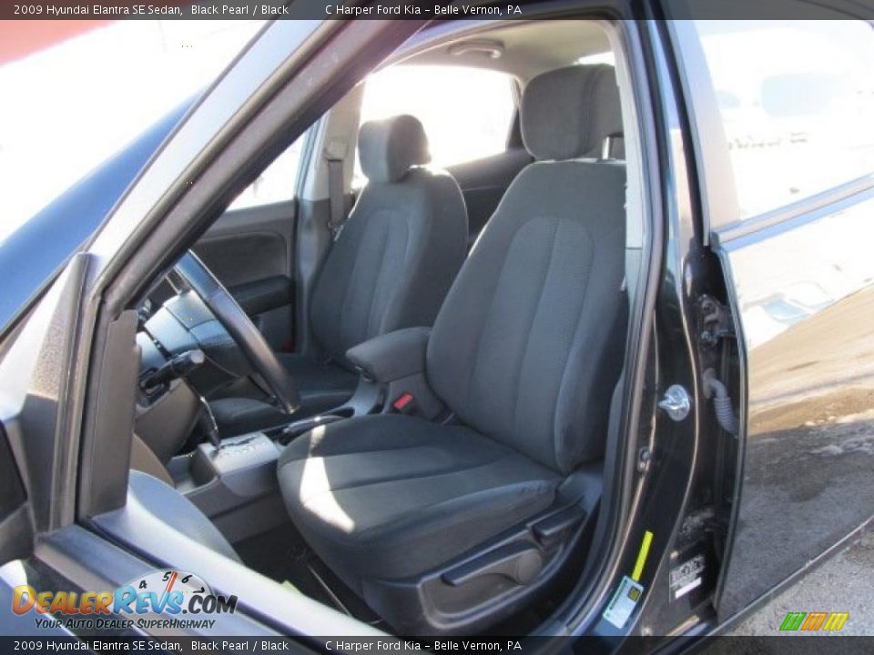 2009 Hyundai Elantra SE Sedan Black Pearl / Black Photo #12