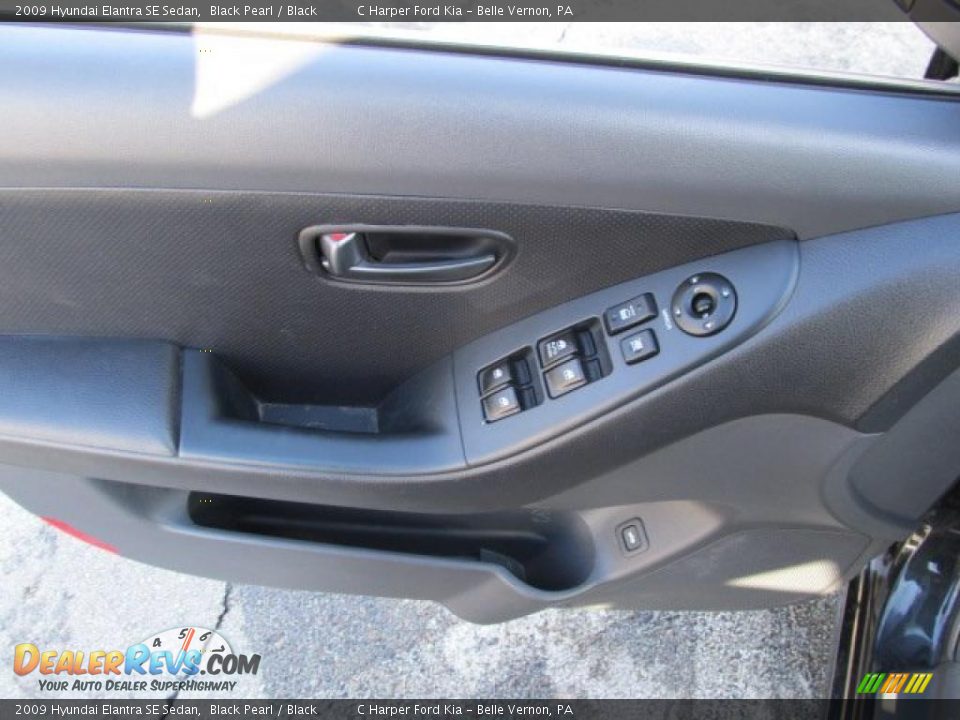 2009 Hyundai Elantra SE Sedan Black Pearl / Black Photo #15
