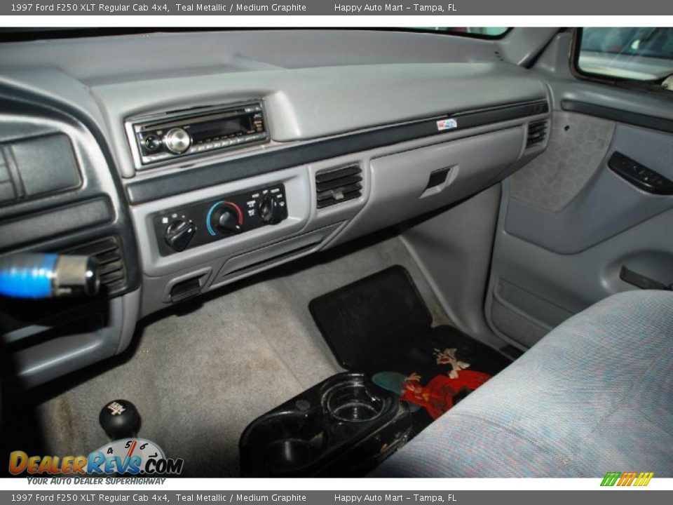1997 Ford F250 XLT Regular Cab 4x4 Teal Metallic / Medium Graphite Photo #21