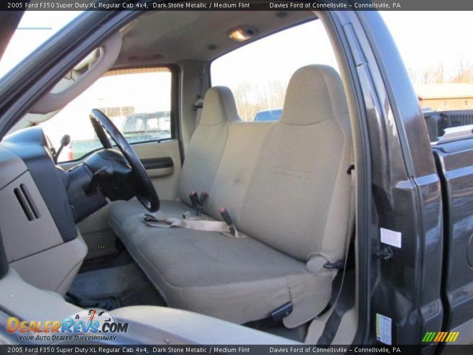 2005 Ford F350 Super Duty XL Regular Cab 4x4 Dark Stone Metallic / Medium Flint Photo #8