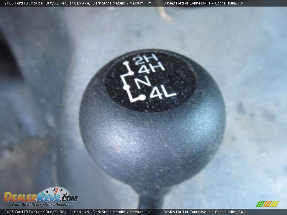 2005 Ford F350 Super Duty XL Regular Cab 4x4 Dark Stone Metallic / Medium Flint Photo #12