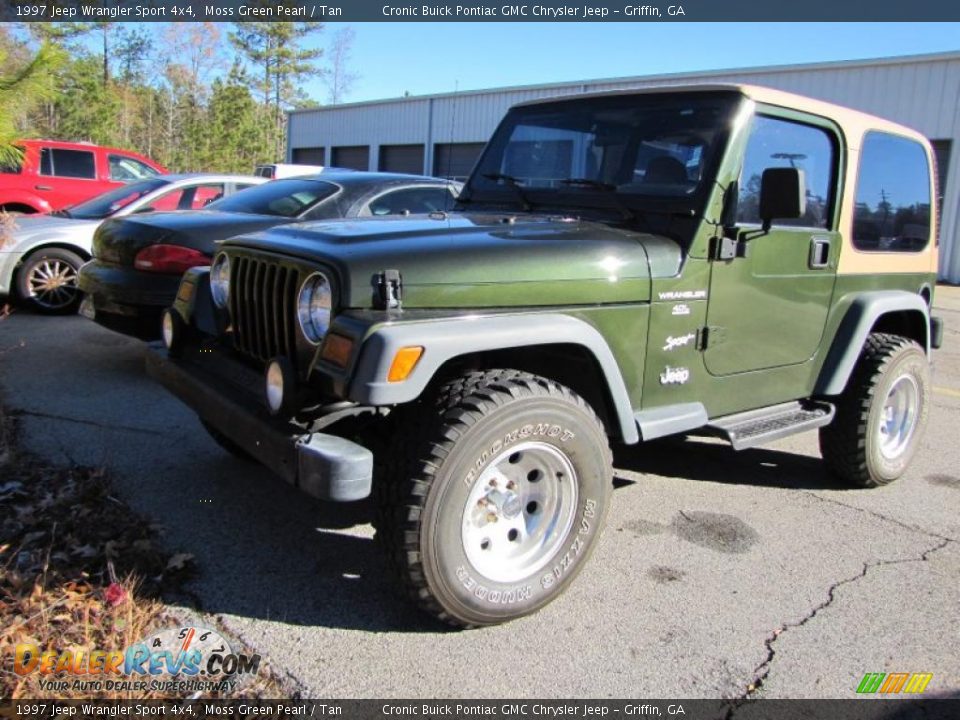 1997 Jeep Wrangler Sport 4x4 Moss Green Pearl / Tan Photo #1