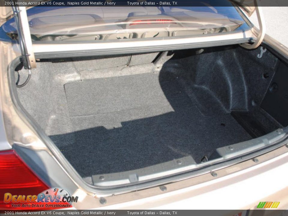 2001 Honda Accord EX V6 Coupe Naples Gold Metallic / Ivory Photo #15