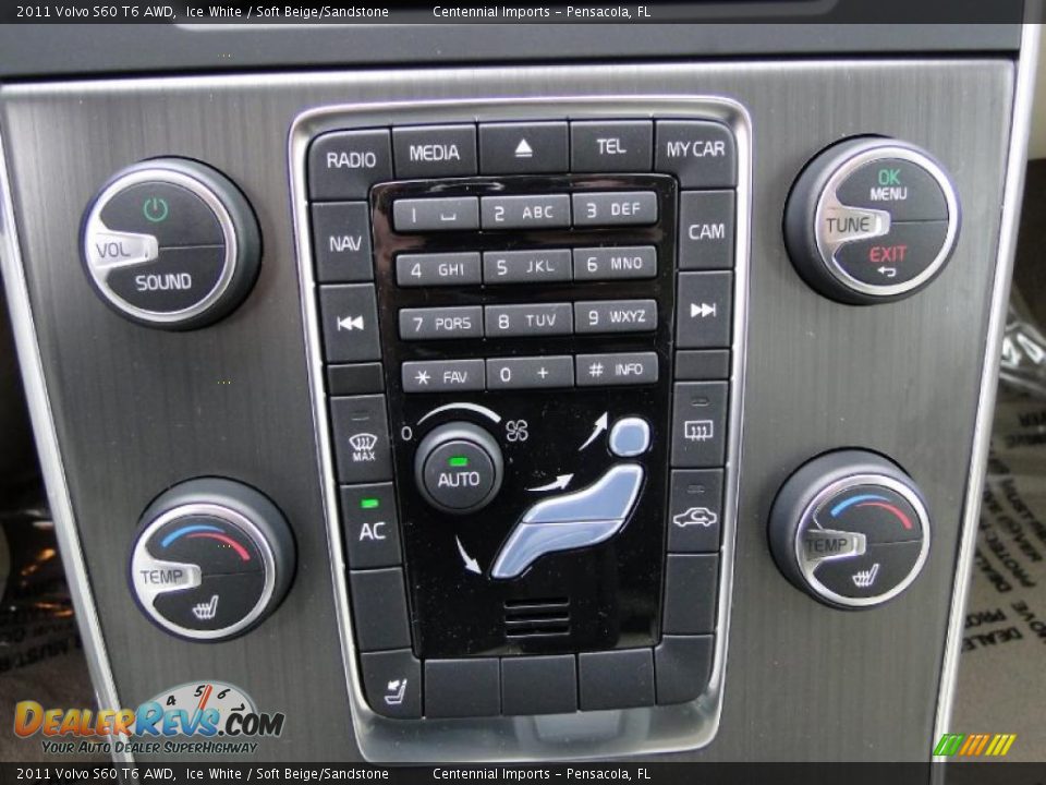 Controls of 2011 Volvo S60 T6 AWD Photo #26