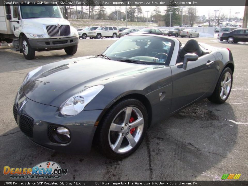 Front 3/4 View of 2008 Pontiac Solstice GXP Roadster Photo #2
