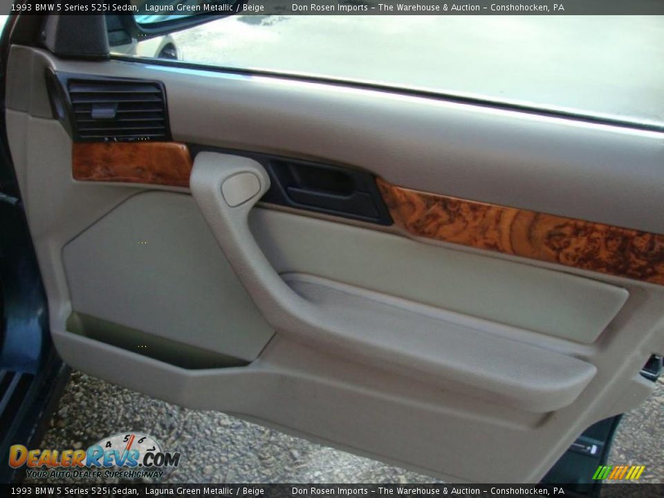 1993 BMW 5 Series 525i Sedan Laguna Green Metallic / Beige Photo #25