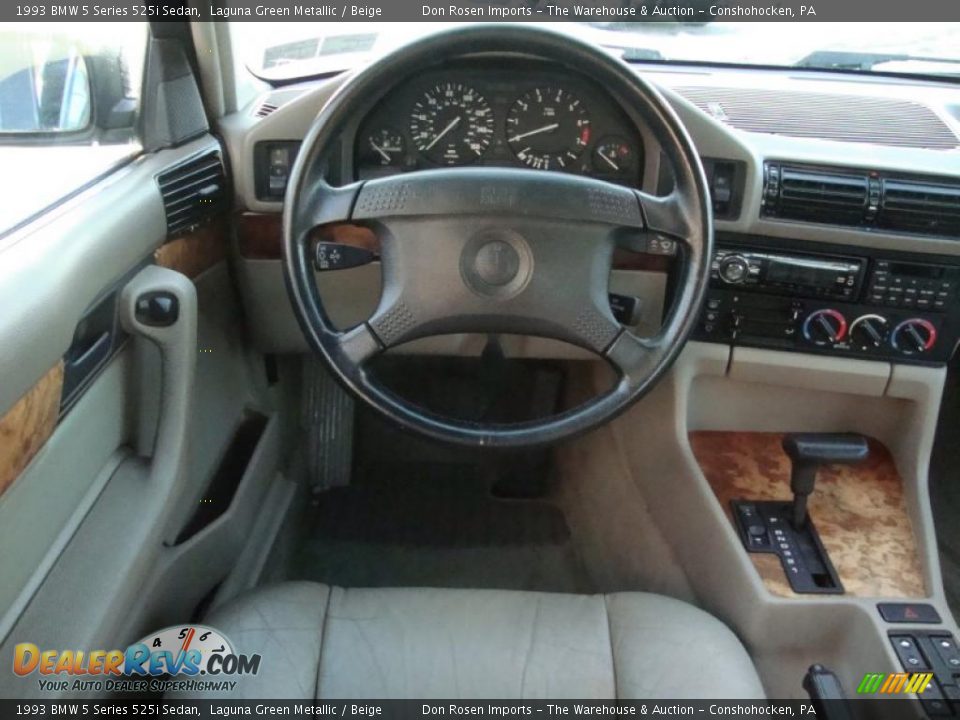 1993 BMW 5 Series 525i Sedan Laguna Green Metallic / Beige Photo #32