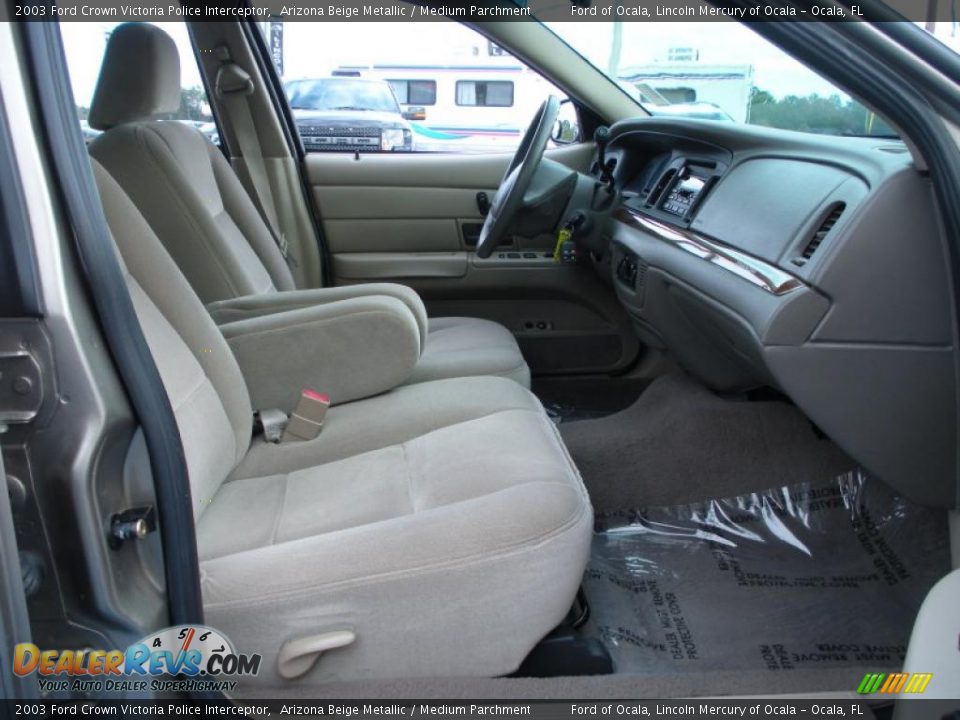 2003 Ford Crown Victoria Police Interceptor Arizona Beige Metallic / Medium Parchment Photo #15