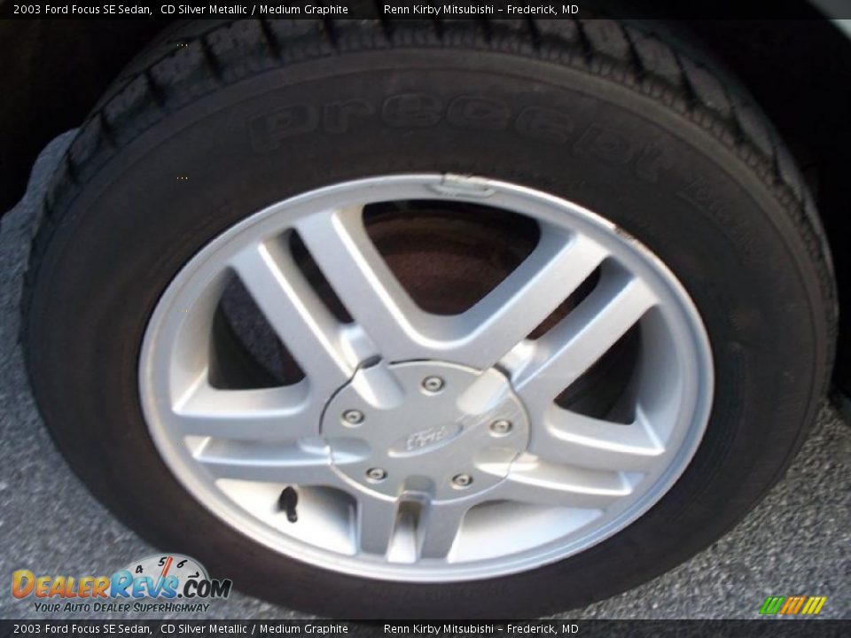 2003 Ford Focus SE Sedan Wheel Photo #19