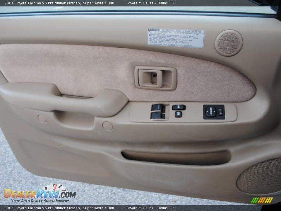 Door Panel of 2004 Toyota Tacoma V6 PreRunner Xtracab Photo #14