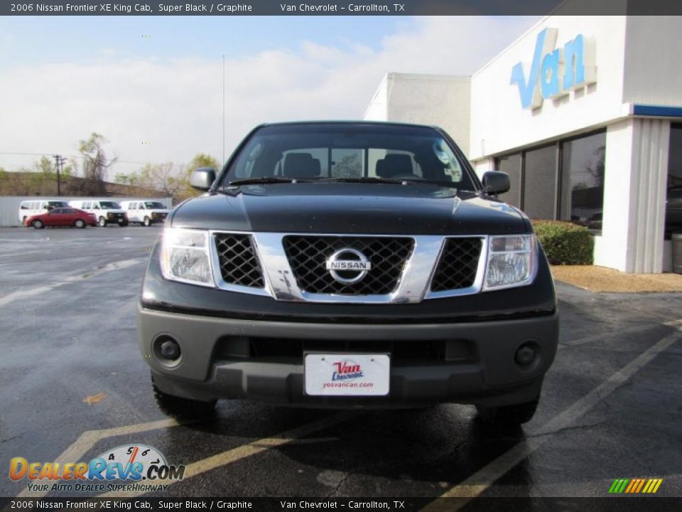 2006 Nissan Frontier XE King Cab Super Black / Graphite Photo #2