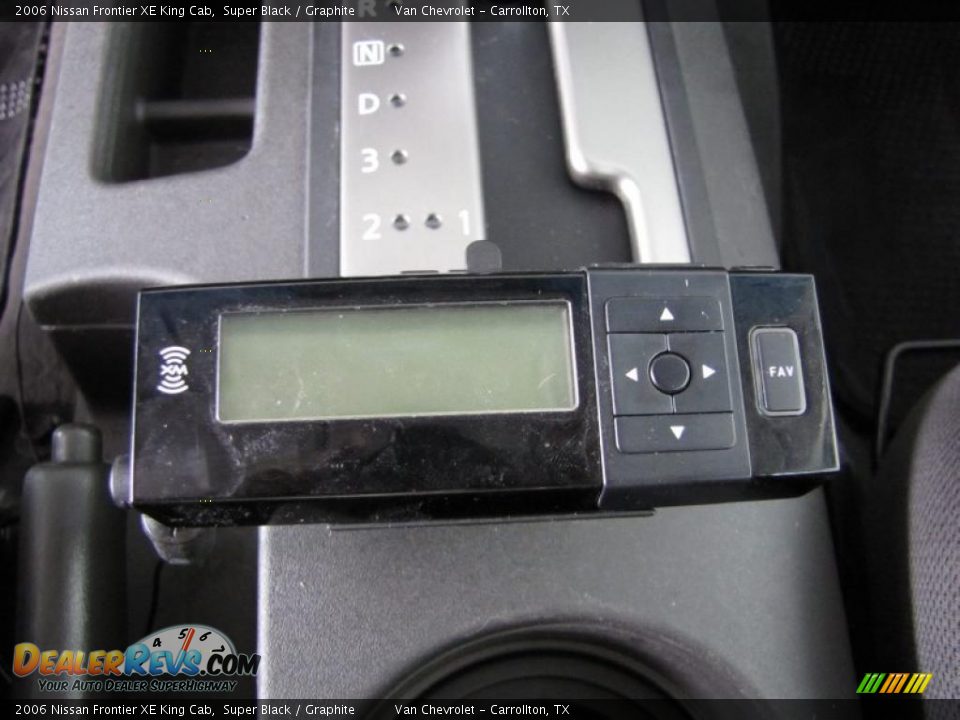 2006 Nissan Frontier XE King Cab Super Black / Graphite Photo #16