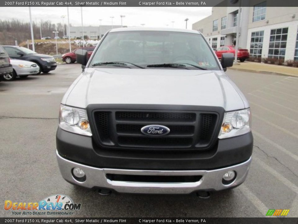 2007 Ford F150 XL Regular Cab 4x4 Silver Metallic / Medium Flint Photo #4