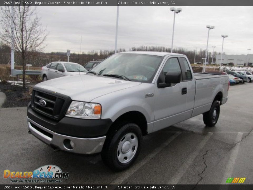 2007 Ford F150 XL Regular Cab 4x4 Silver Metallic / Medium Flint Photo #5