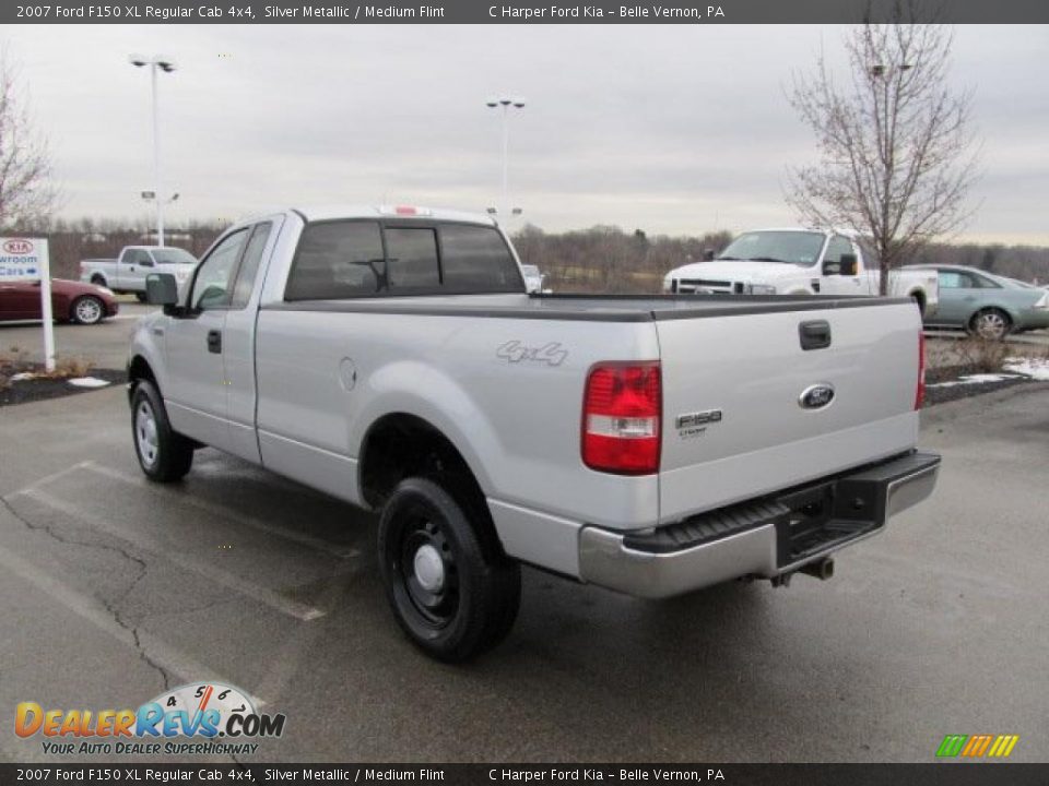 2007 Ford F150 XL Regular Cab 4x4 Silver Metallic / Medium Flint Photo #7