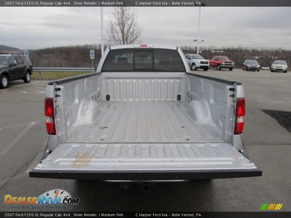 2007 Ford F150 XL Regular Cab 4x4 Silver Metallic / Medium Flint Photo #9