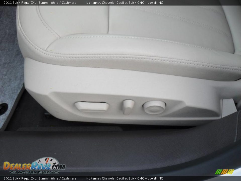 2011 Buick Regal CXL Summit White / Cashmere Photo #9