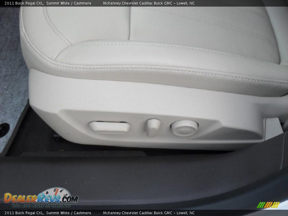 2011 Buick Regal CXL Summit White / Cashmere Photo #9